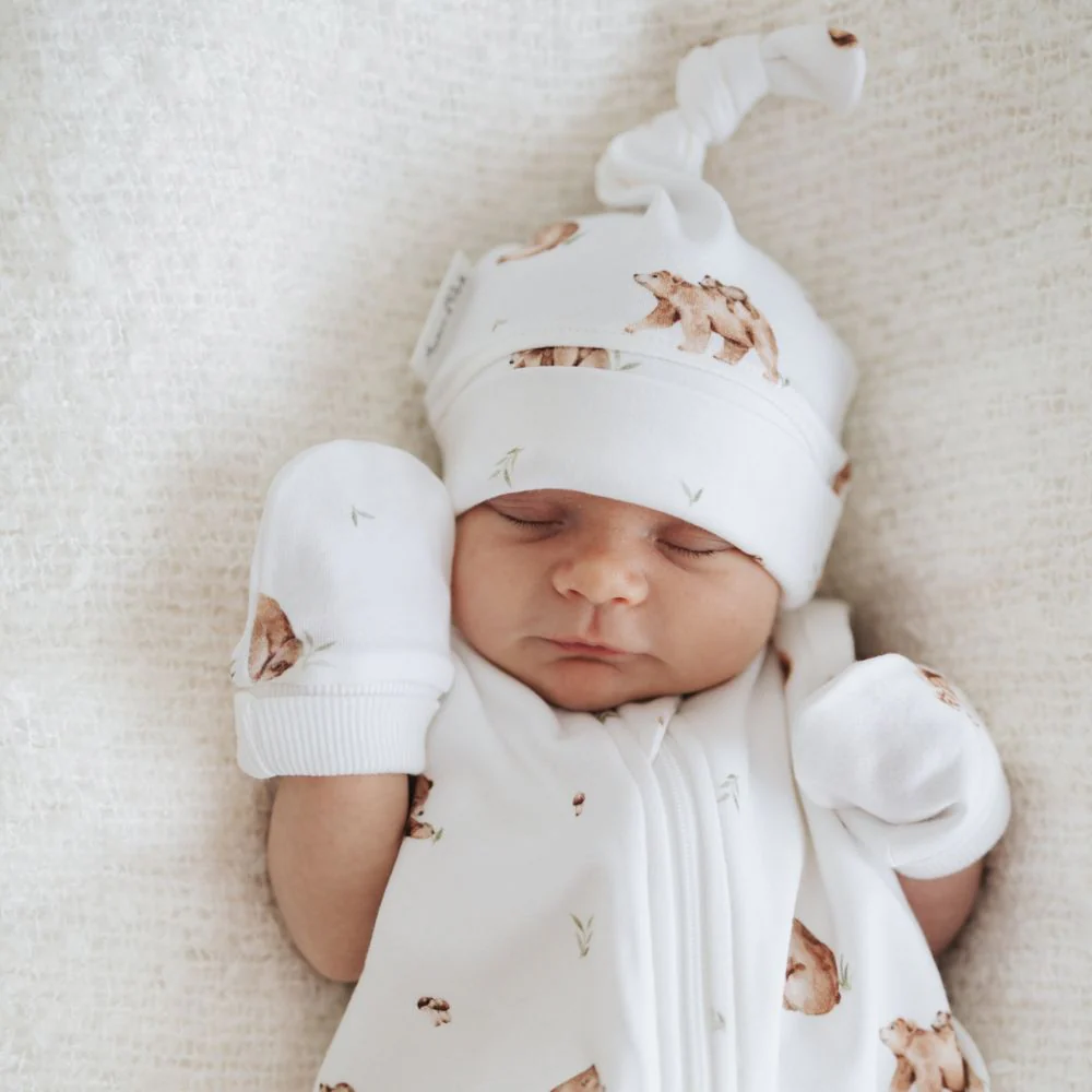 Aster & Oak 5 Piece Organic Cotton Gift Box Set - Little Bear - Image 3