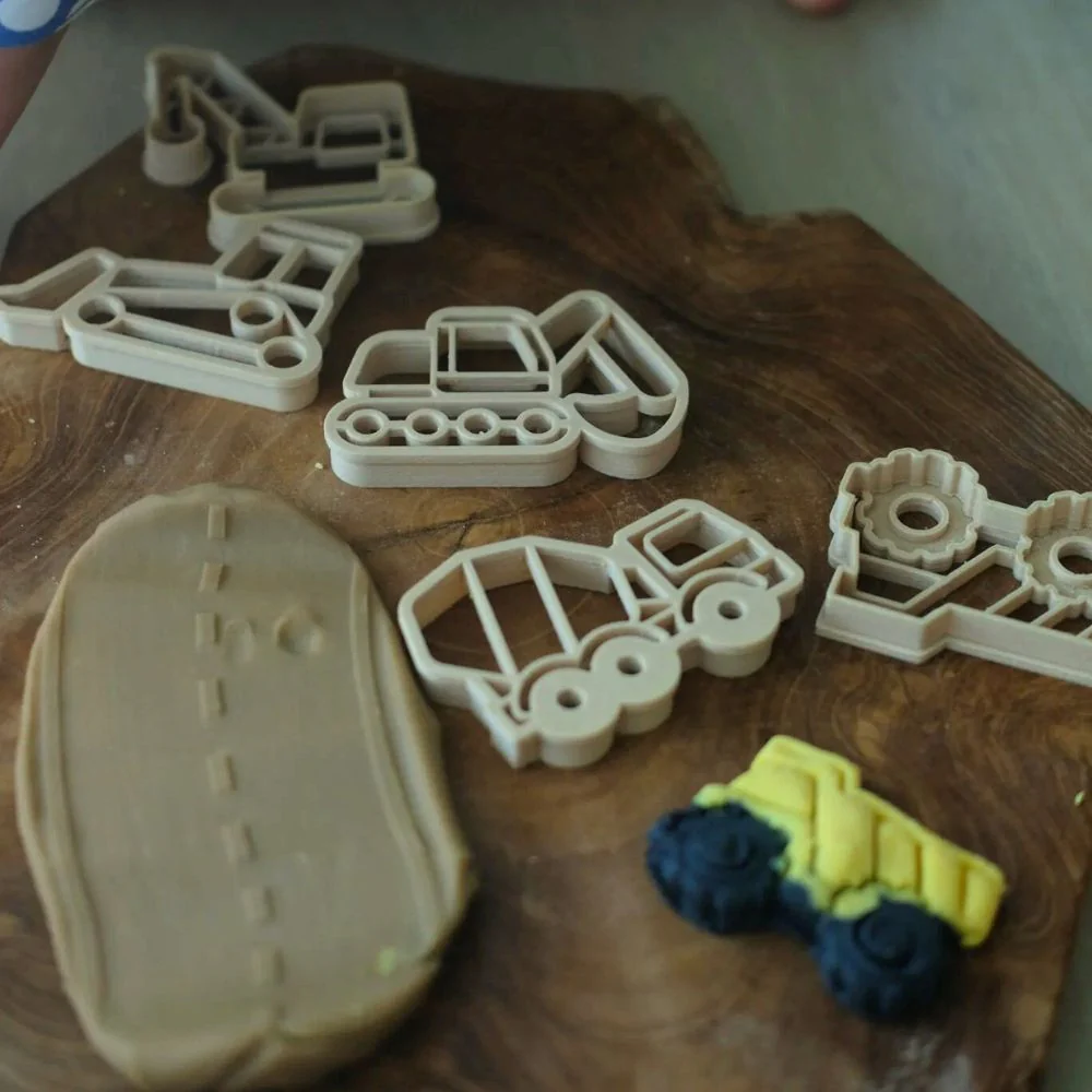 Cookie Cutter / Play Dough Cutters Construction (set of 5) + Road Roller - Image 4
