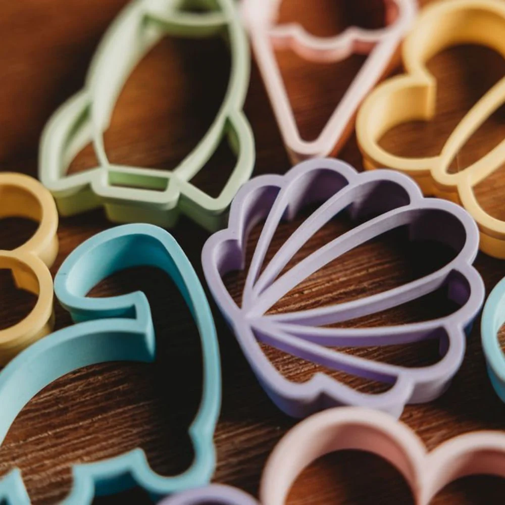 Cookie Cutter / Play Dough Cutter Set - Playdough Assorted Colour Shapes (set of 10) - Image 2