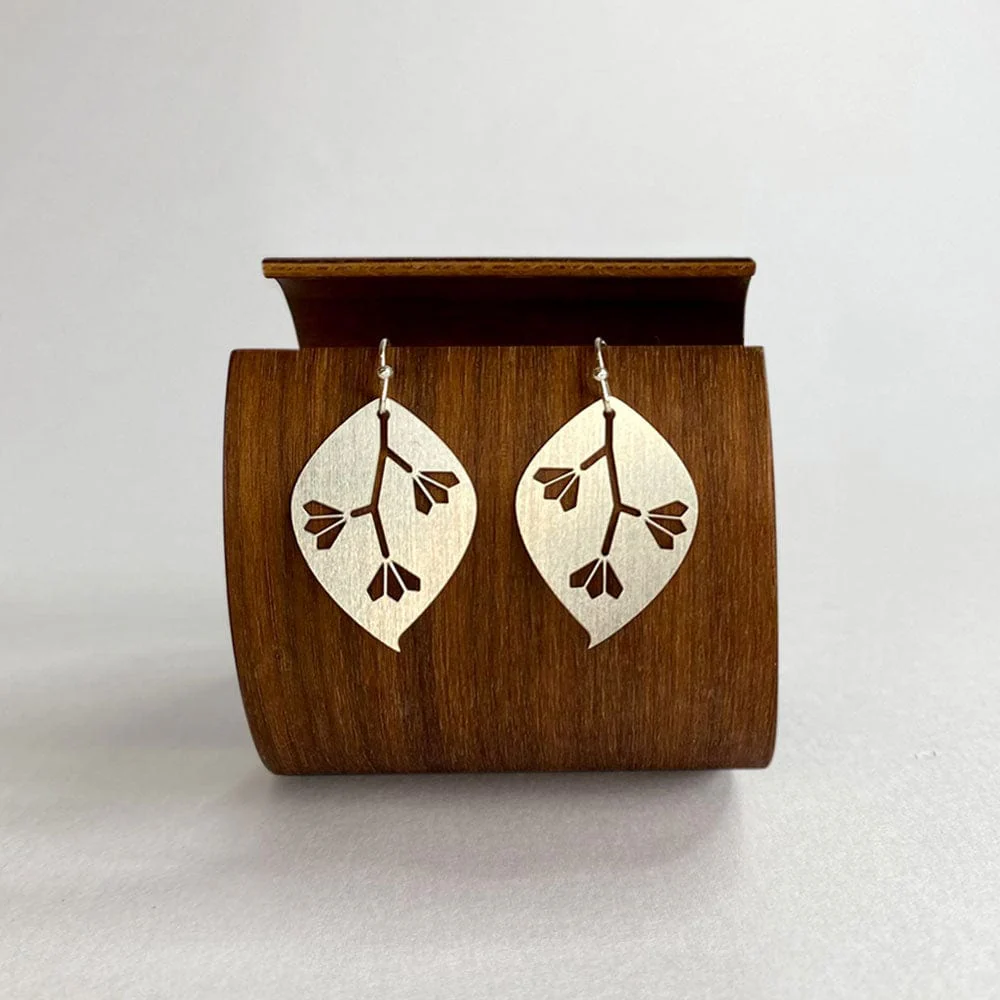 Go Do Good Hook Earrings - Gum Leaf