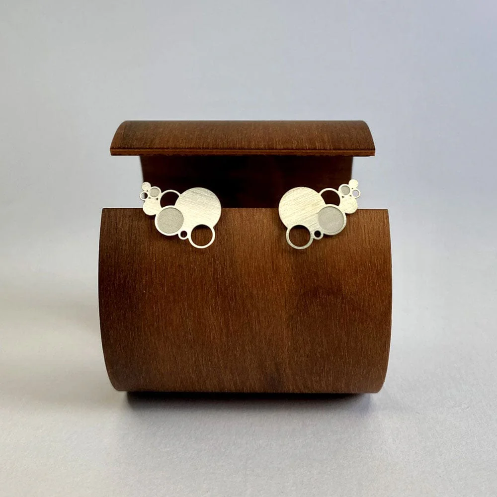 Go Do Good Horizontal Stud Earrings - Pearls of Wisdom