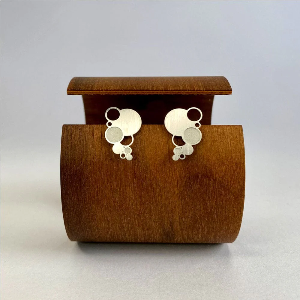 Go Do Good Horizontal Stud Earrings - Pearls of Wisdom - Image 5