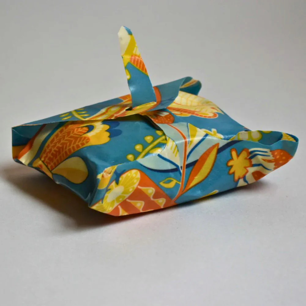 Honeybee Beeswax Sandwich Wrap (34cm x 35cm) - Image 4