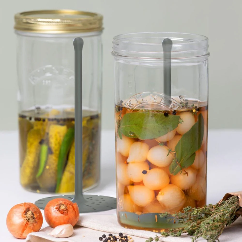 Kilner Pickle Jar with Lifter 1 Litre - Image 3