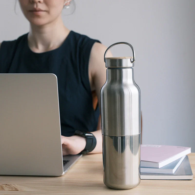 Klean Kanteen 20oz (592ml) Insulated Rise Reflect Bottle with Stainless Steel & Bamboo Lid - Image 4