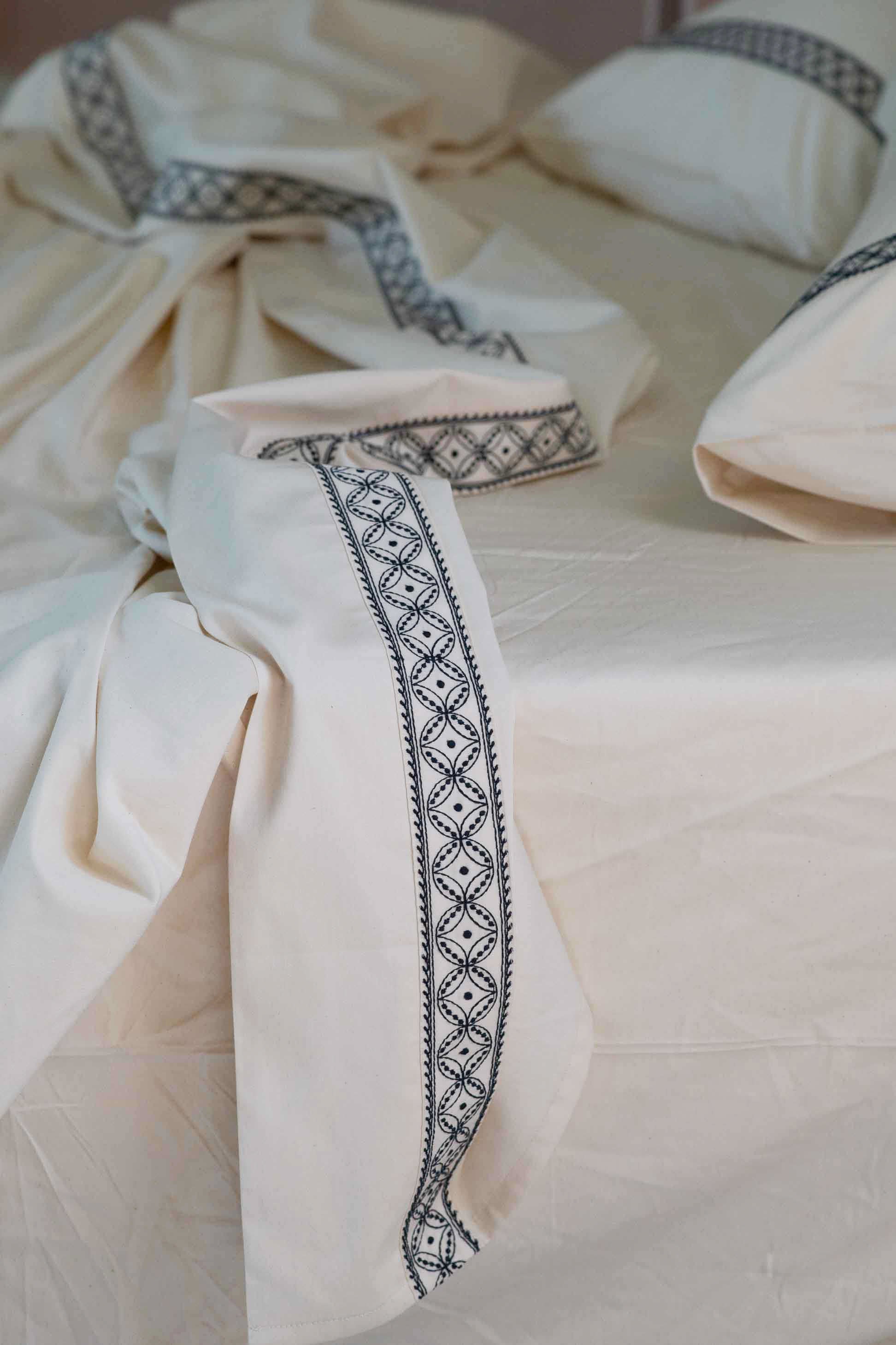 Lazybones Organic Cotton Sheet Set - La Belle - Image 4