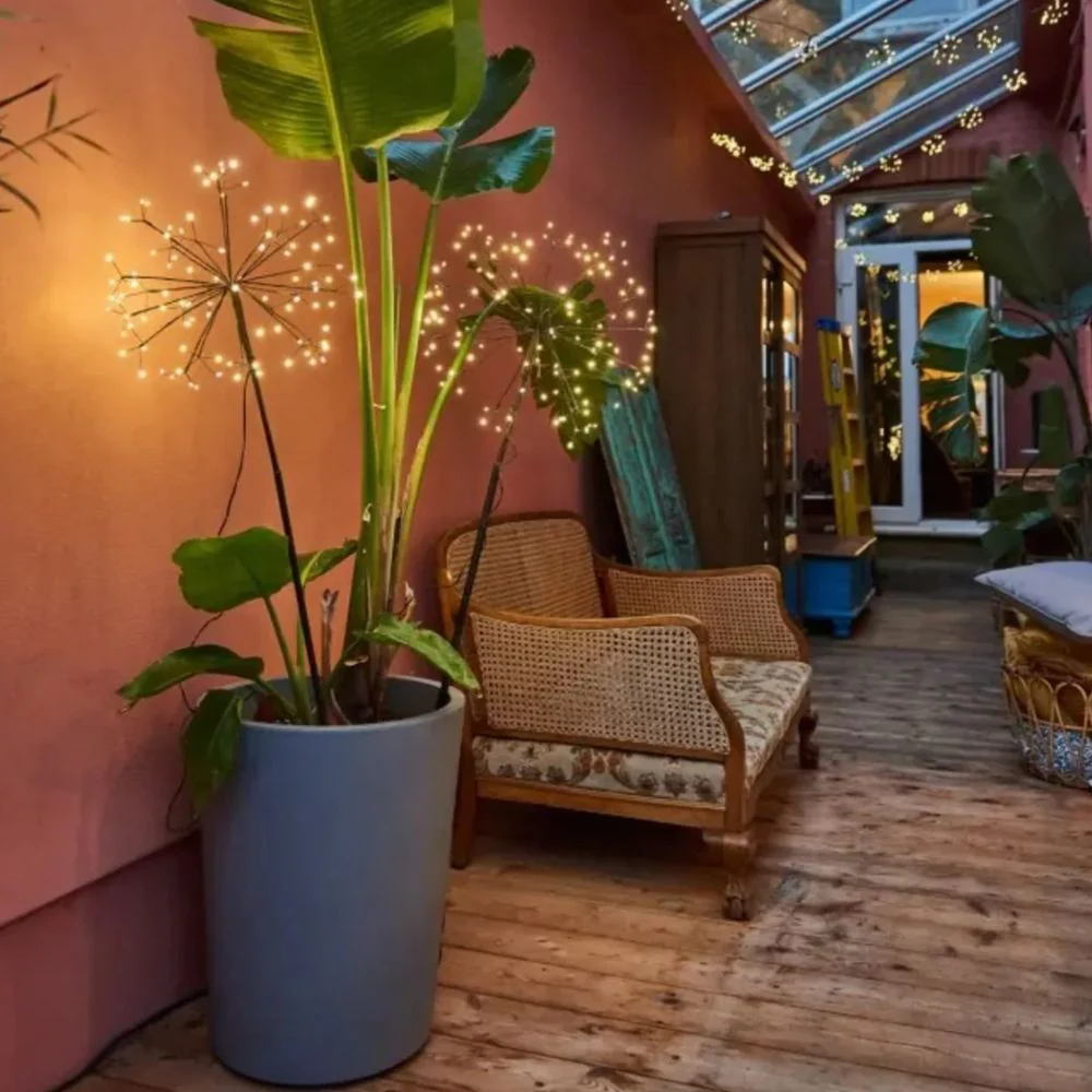 Lumina Weatherproof Solar Dandelion Light - Image 4