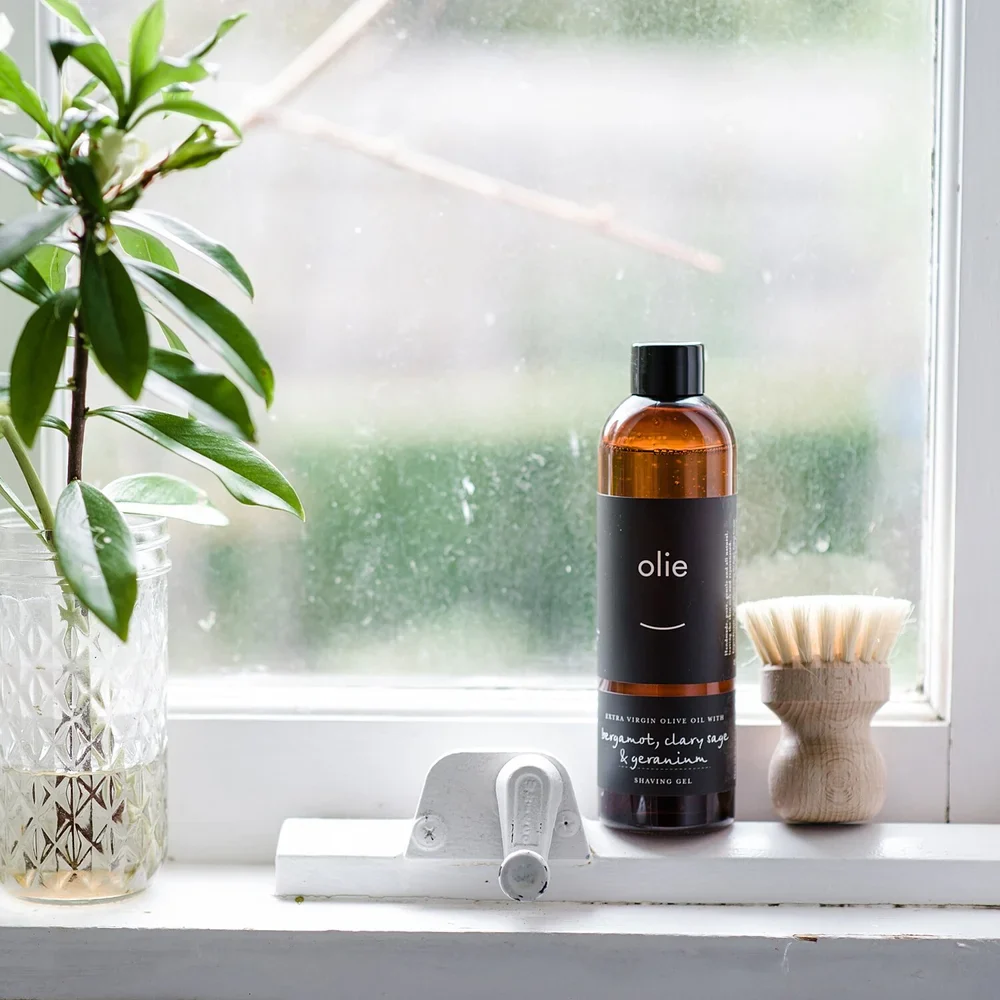 Olieve & Olie Shave Gel 250ml - Bergamot, Clary Sage & Geranium - Image 4