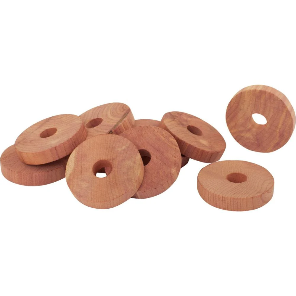 Redecker Red Cedar Clothes Hanger Discs - Pack 10 - Image 2