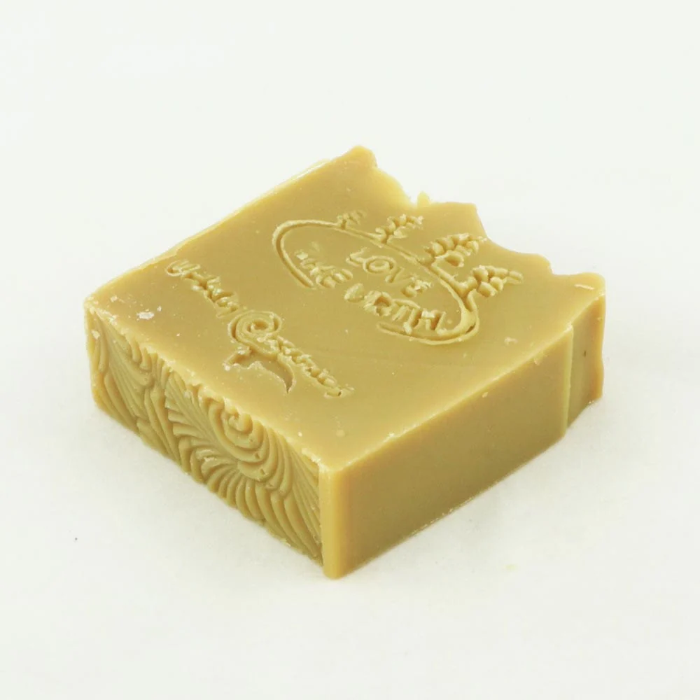 Urthly Organics Pet Shampoo Bar - Image 4