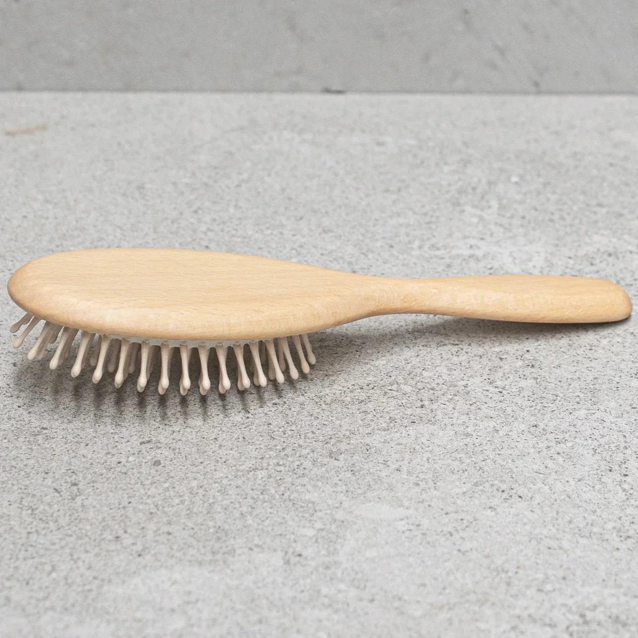 Wooden Hair & Scalp Brush - Oval - Image 3